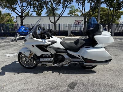 BOATZON | Honda® Gold Wing Tour Pearl White 2018