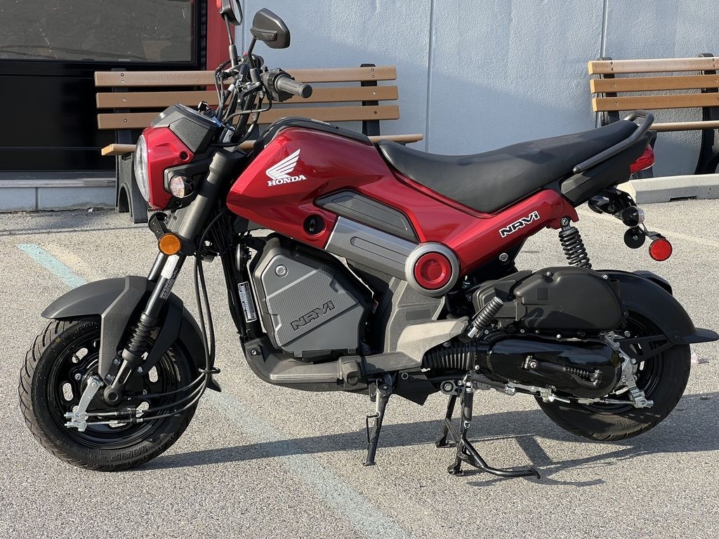 2025 Honda® Navi Pearl Red - Sold Boat
