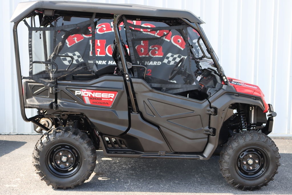 2025 Honda® Pioneer 10005 - Sold Boat