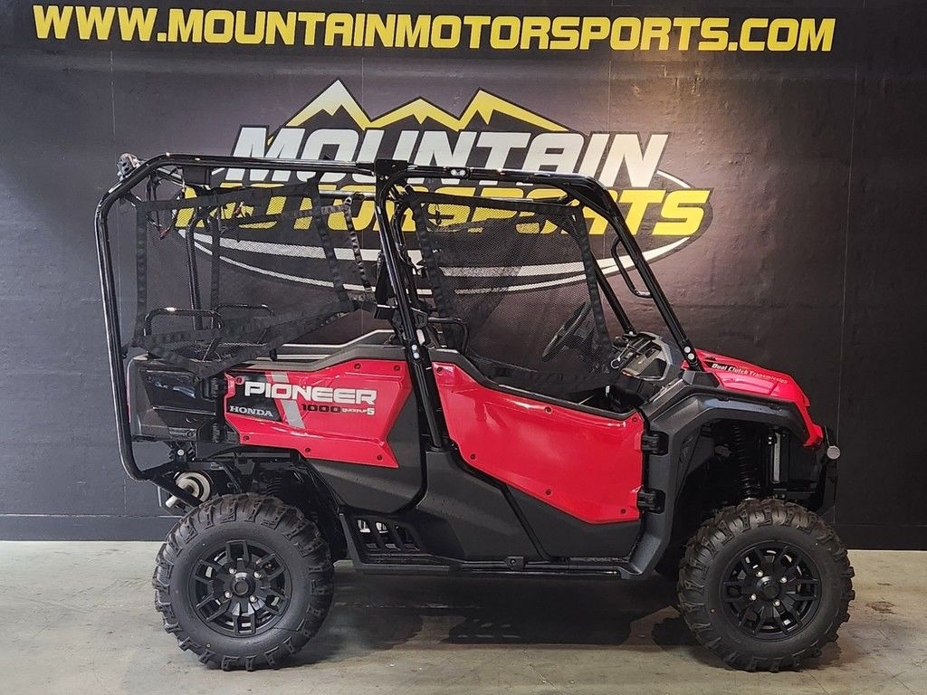 2025 Honda® Pioneer 10005 Deluxe - Sold Boat