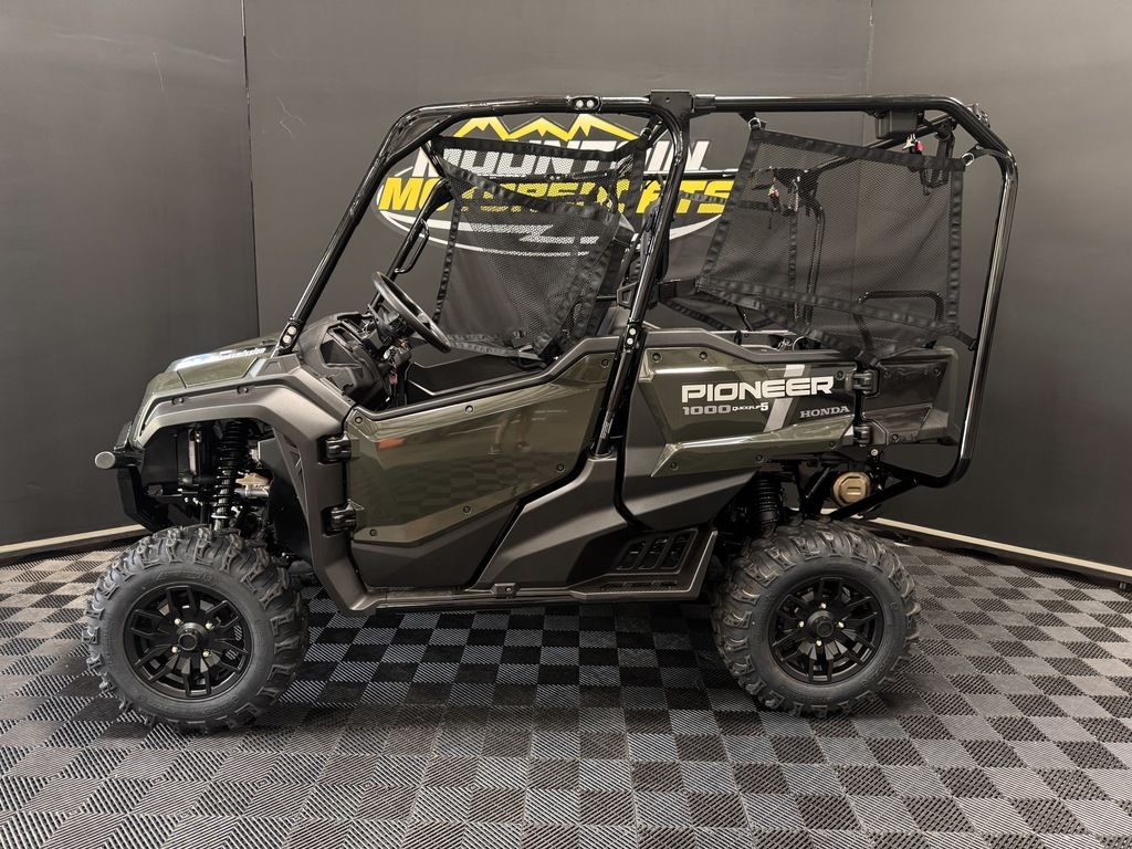 2025 Honda® Pioneer 10005 Deluxe - Sold Boat