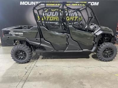 BOATZON | Honda® Pioneer 10006 Deluxe Crew 2025