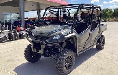 BOATZON | Honda® Pioneer 10006 Deluxe Crew 2025