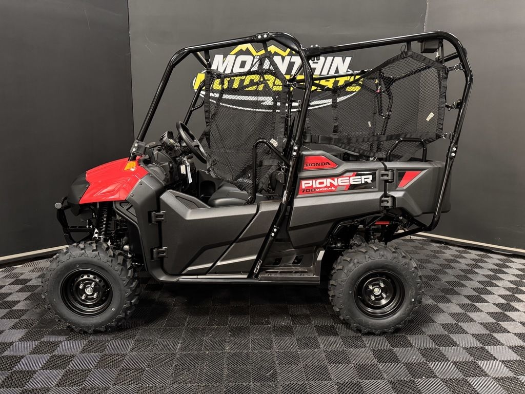 2026 Honda® Pioneer 7004 - Sold Boat