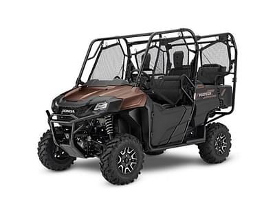 BOATZON | Honda® Pioneer 7004 Deluxe 2021