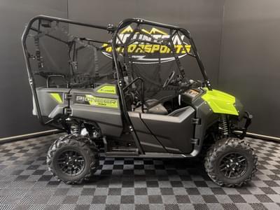 BOATZON | Honda® Pioneer 7004 Deluxe 2024
