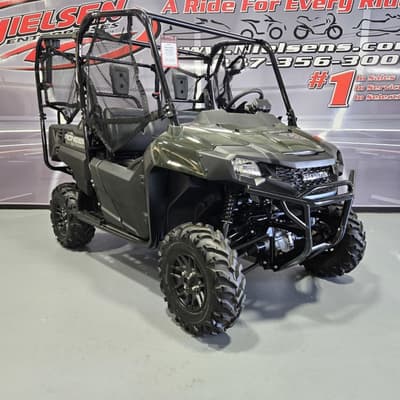 BOATZON | Honda® Pioneer 7004 Deluxe 2025