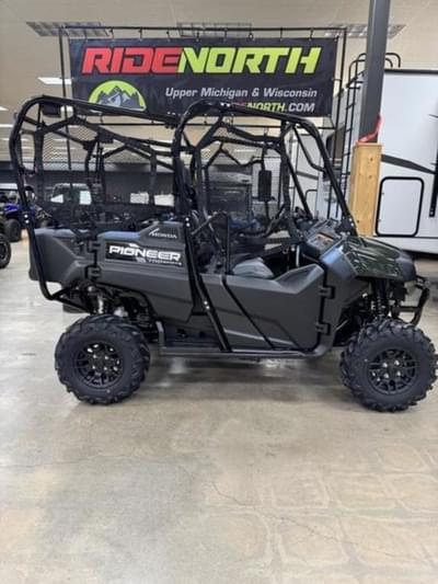 BOATZON | Honda® Pioneer 7004 Deluxe 2025