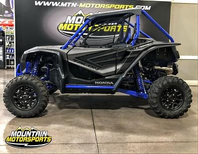 BOATZON | Honda® Talon 1000R FOX Live Valve 2021