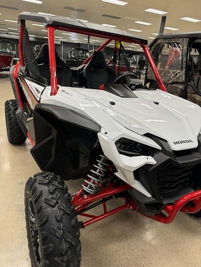BOATZON | Honda® Talon 1000R FOX Live Valve 2024