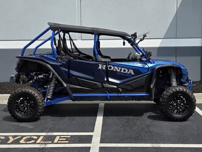 BOATZON | Honda® Talon 1000R4 FOX Live Valve 2024