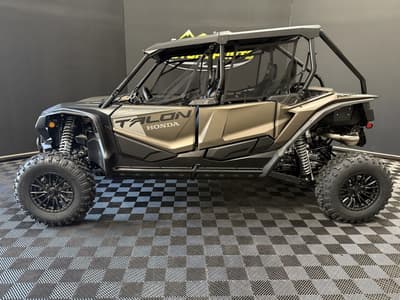 BOATZON | Honda® Talon 1000R4 FOX Live Valve 2026