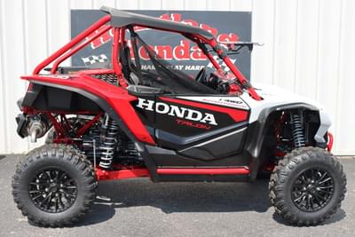 BOATZON | Honda® Talon 1000X FOX Live Valve 2025 BOATZON | Honda® Talon 1000X FOX Live Valve 2025
