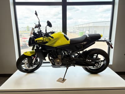 BOATZON | Husqvarna Motorcycles Vitpilen 801 2025