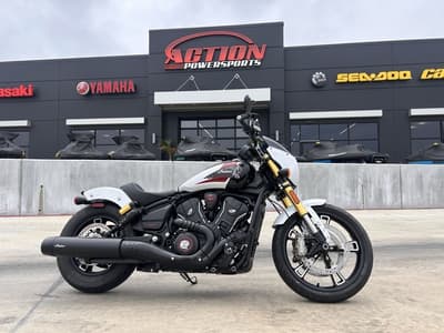 BOATZON | Indian Motorcycle® 101 Scout Ghost White Metallic with Graphics 2025 BOATZON | Indian Motorcycle® 101 Scout Ghost White Metallic with Graphics 2025