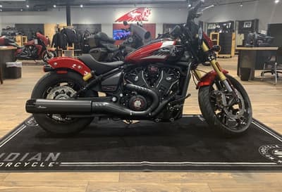 BOATZON | Indian Motorcycle® 101 Scout Sunset Red Metallic with Graphics 2025