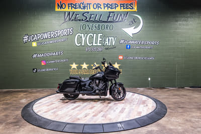 BOATZON | Indian Motorcycle® Challenger Dark Horse Thunder Black Smoke 2021 BOATZON | Indian Motorcycle® Challenger Dark Horse Thunder Black Smoke 2021