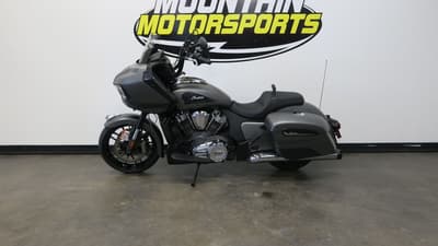 BOATZON | Indian Motorcycle® Challenger Thunder Black 2021