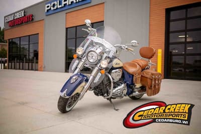 BOATZON | Indian Motorcycle® Chief Vintage Springfield Blue Over Ivory Cream 2017