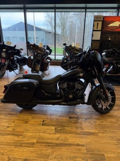 BOATZON | Indian Motorcycle® Chieftain Dark Horse wPowerBand Audio Black Smoke 2025