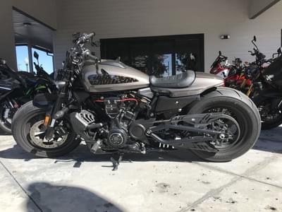 BOATZON | Indian Motorcycle® FTR R Carbon Carbon Fiber 2024