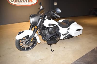BOATZON | Indian Motorcycle® N26TJDBBAL 2026