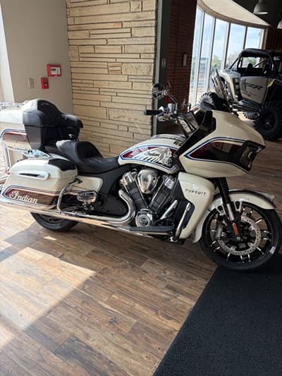 BOATZON | Indian Motorcycle® Pursuit Signature series 2026