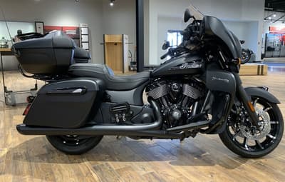 BOATZON | Indian Motorcycle® Roadmaster Dark Horse Black Smoke 2025