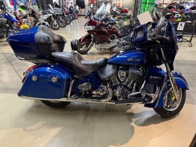 BOATZON | Indian Motorcycle® Roadmaster Icon Series Deep Water MetallicBrilliant Blue 2019
