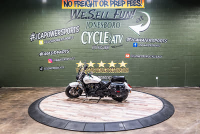 BOATZON | Indian Motorcycle® Scout Sixty Pearl White 2017