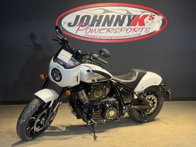 BOATZON | Indian Motorcycle® Sport Chief Ghost White Metallic Smoke 2025