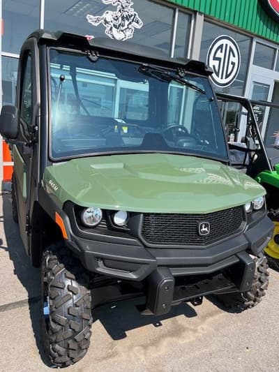 BOATZON | John Deere Gator XUV845M HVAC Cab 2026