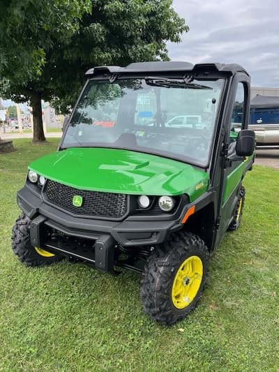BOATZON | John Deere Gator XUV845M HVAC Cab 2026