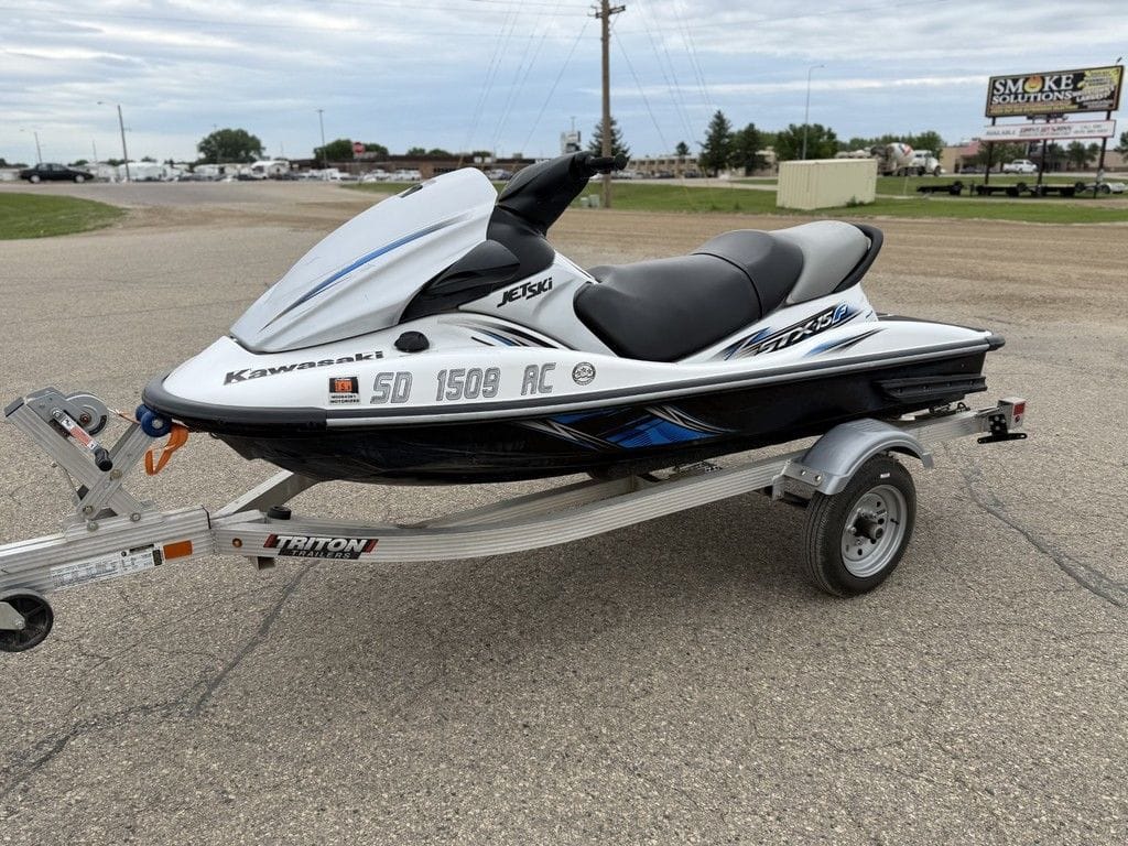 Used Kawasaki Jet Ski STX 15F 2013 for sale in Watertown, South