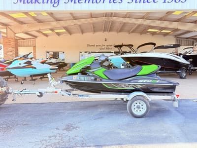 BOATZON | Kawasaki Jet Ski STX15F 2015
