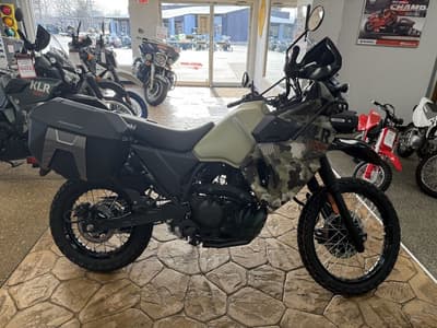BOATZON | Kawasaki KLR650 Adventure ABS Cypher Camo Beige 2026