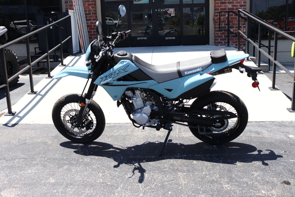kawasaki-klx300sm-2025-