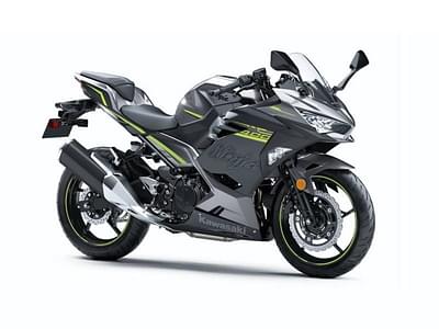 BOATZON | Kawasaki Ninja 400  Metallic Graphite GrayMetallic Magnetic Dark Gray 2021
