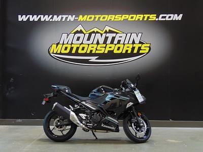 BOATZON | Kawasaki Ninja 400 Spark Black Magnetic Dark Gray Phantom Blue 2020