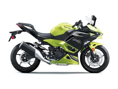 BOATZON | Kawasaki Ninja 500 ABS Metallic Yellowish GreenEbony 2026