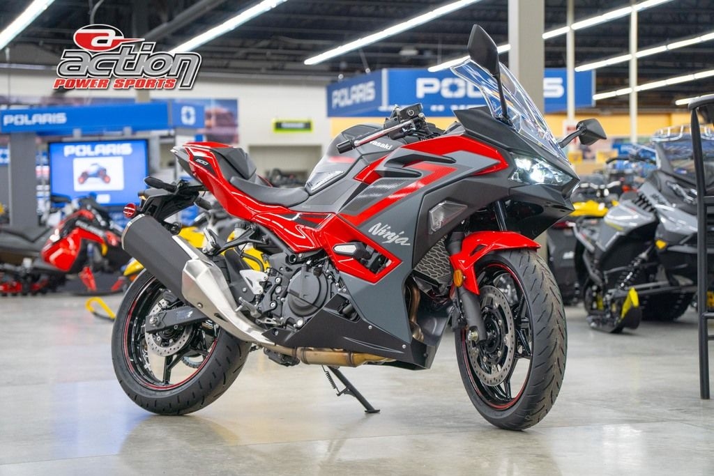 2025 Kawasaki Ninja 500 KRT Edition SE ABS - Sold Boat