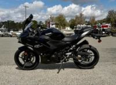 BOATZON | Kawasaki Ninja 500 Metallic Flat Spark Black 2026