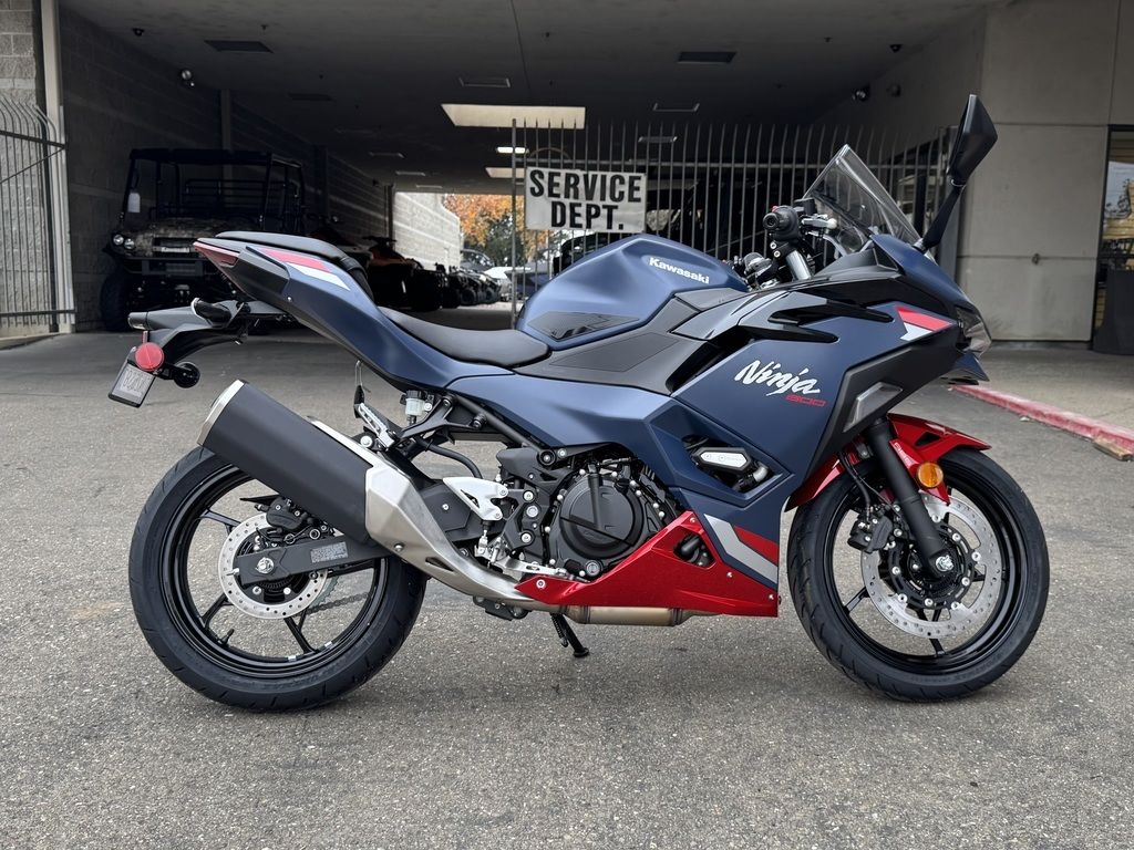 2026 Kawasaki Ninja 500 SE ABS - Sold Boat