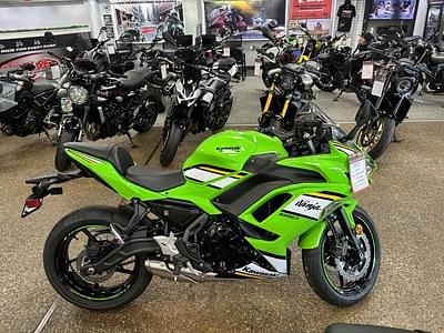 BOATZON | Kawasaki Ninja 650 KRT Edition ABS 2025