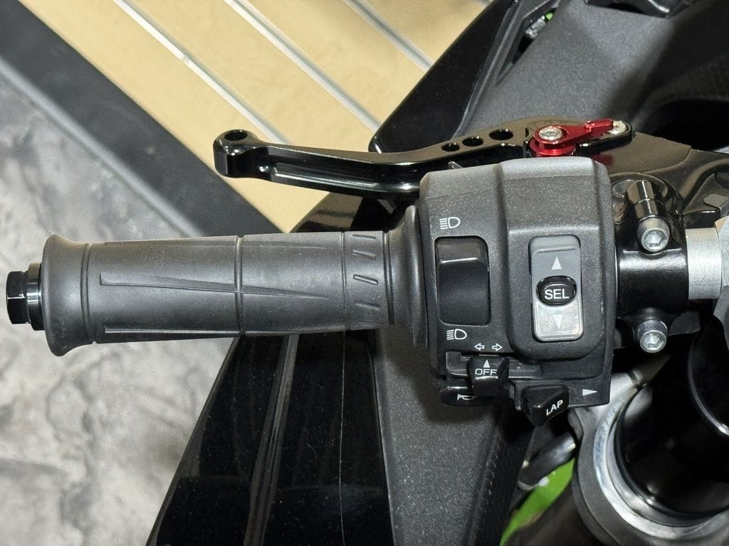 Used Kawasaki Ninja ZX10R ABS 2016 for sale in Prosser, Washington
