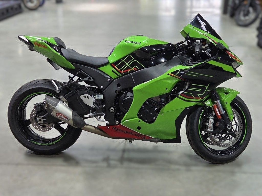2021 Kawasaki Ninja ZX10R KRT Edition - Sold Boat