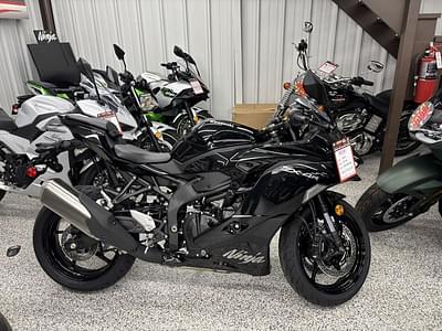 BOATZON | Kawasaki NINJA ZX4R ABS 2025