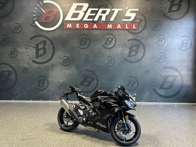 BOATZON | Kawasaki Ninja ZX4R ABS 2026