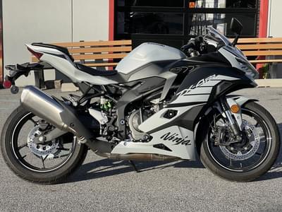 BOATZON | Kawasaki NINJA ZX4RR ABS 2025