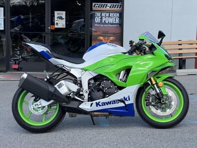 BOATZON | Kawasaki Ninja ZX6R 40th Anniversary Edition ABS 2024
